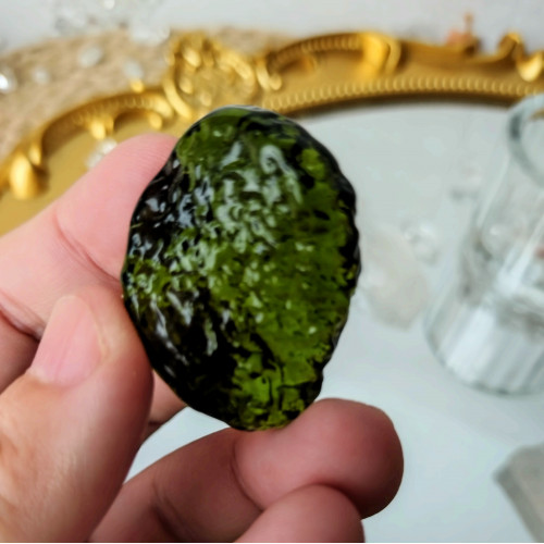 捷克隕石 Moldavite｜靈魂轉化的星際之石_很適合冥想、手握、項鍊吊墜