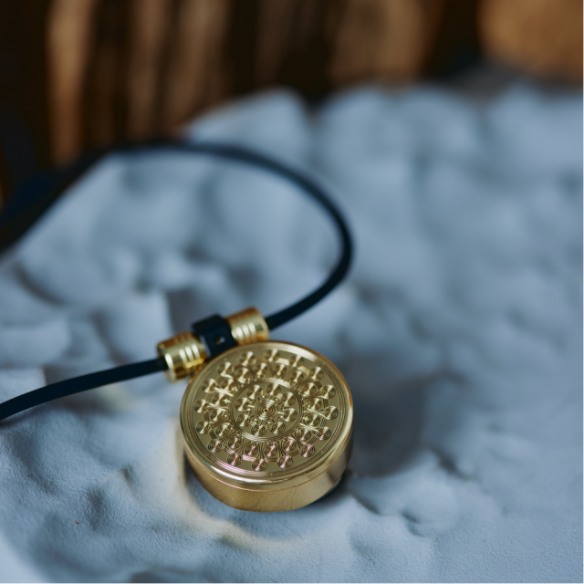 Aqive氣機科技【氣定】Qi Calm 撓場科技 X 能量圖騰 氣機科技、覺之最新合作產品 撓場項鍊 墜飾